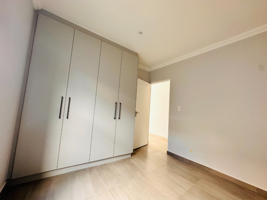 1 Bedroom Property for Sale in Table View Western Cape